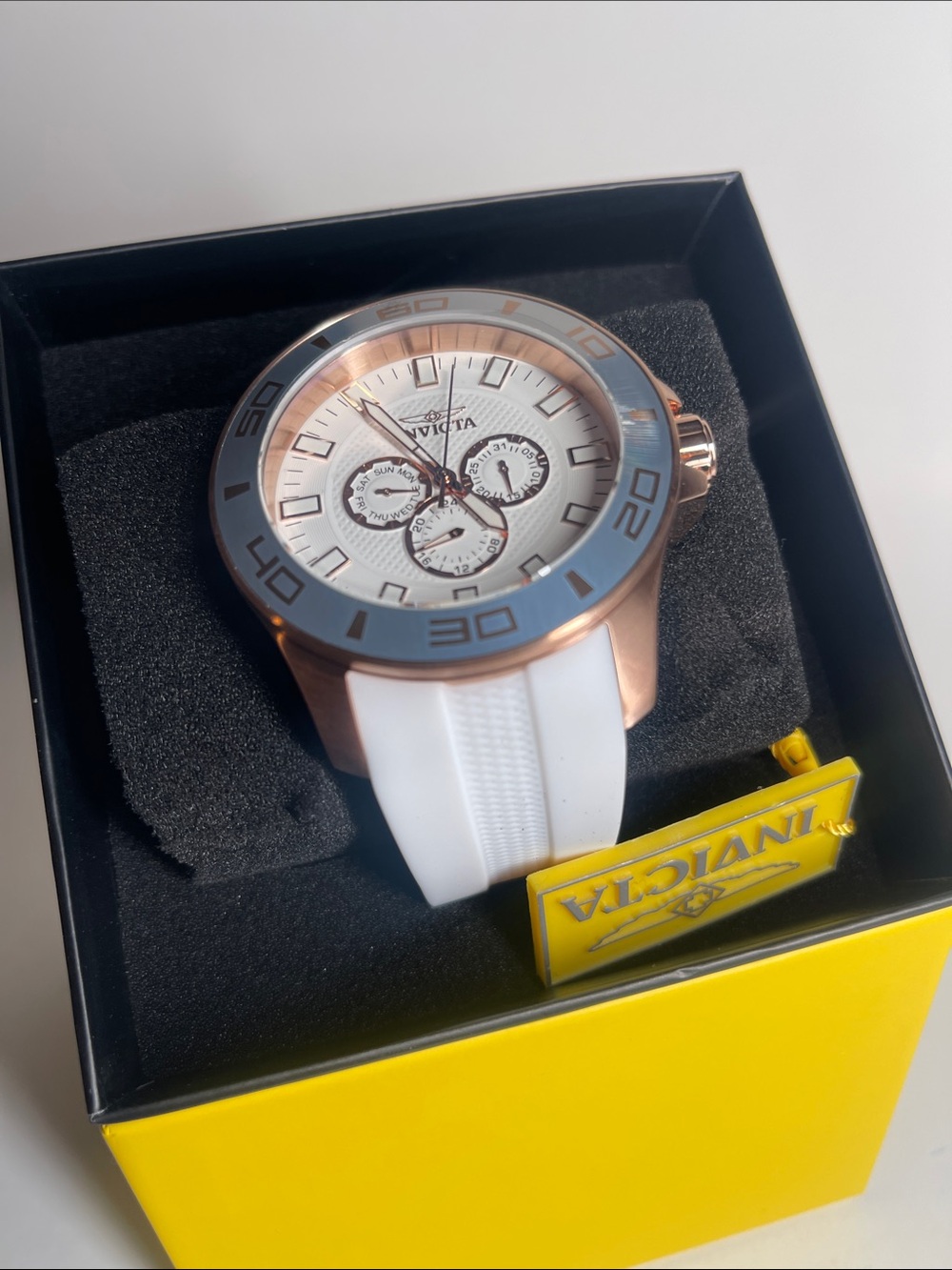 Invicta Rose Gold and Silver Chronograph Watch with White Silicone Strap 30111 - Picture 4 of 8